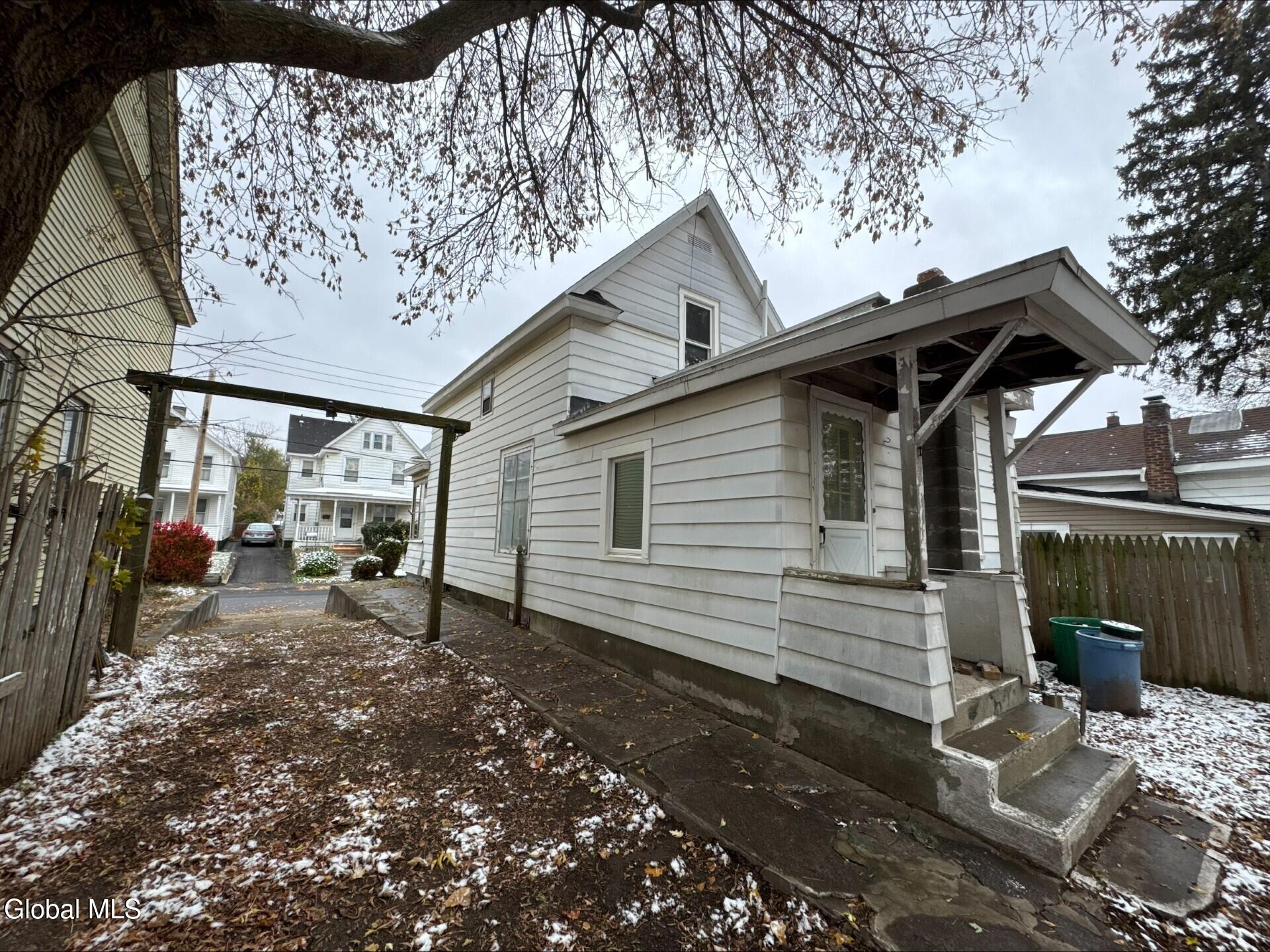 20 Henry Street Schenectady NY 12304