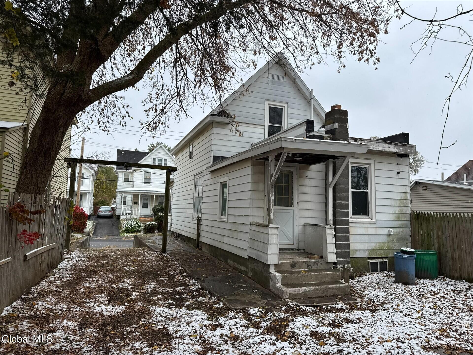 20 Henry Street Schenectady NY 12304