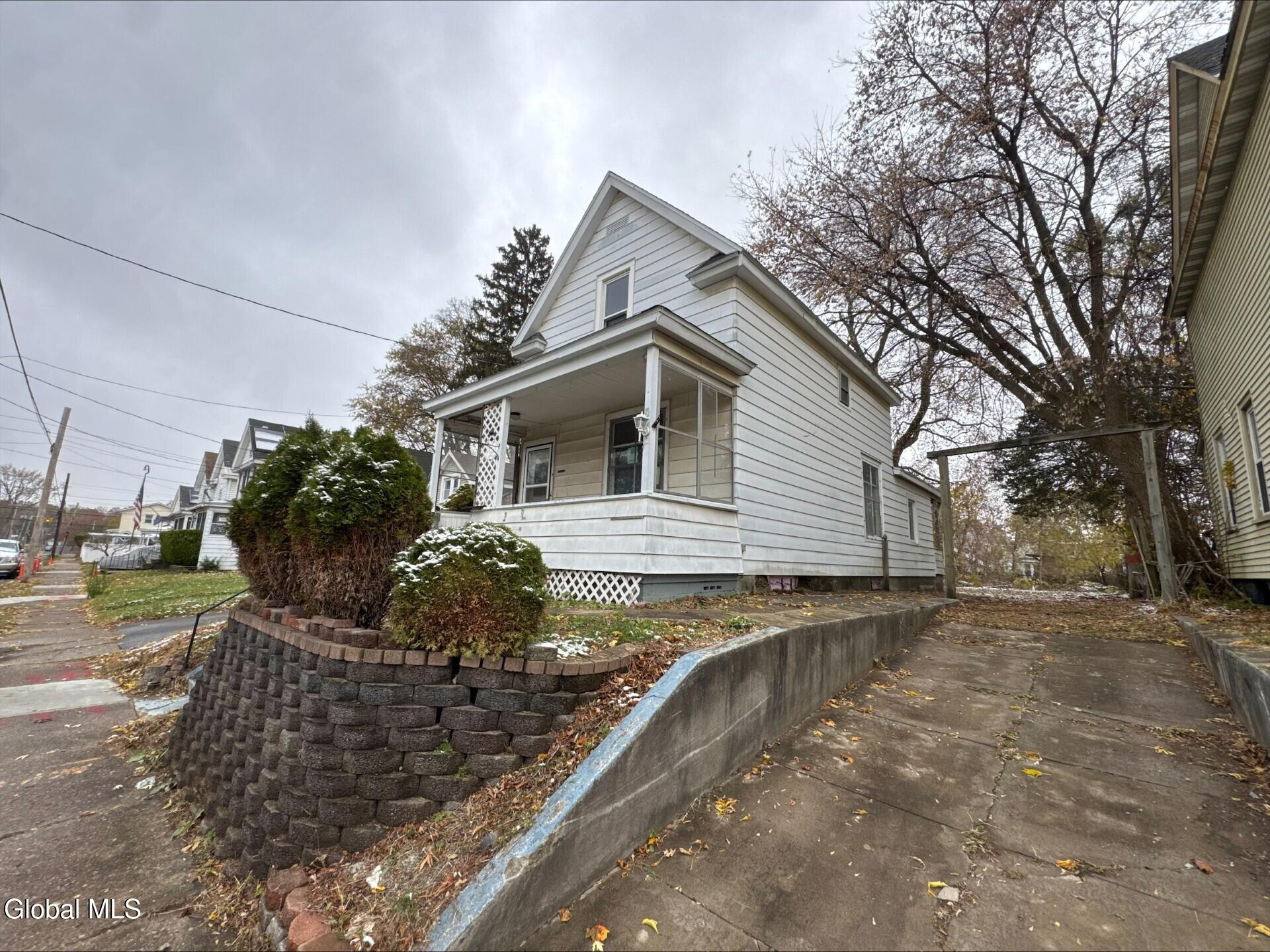 20 Henry Street Schenectady NY 12304