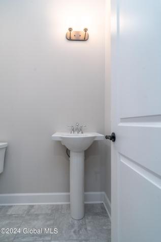 63 Priddle Lane Latham NY 12110