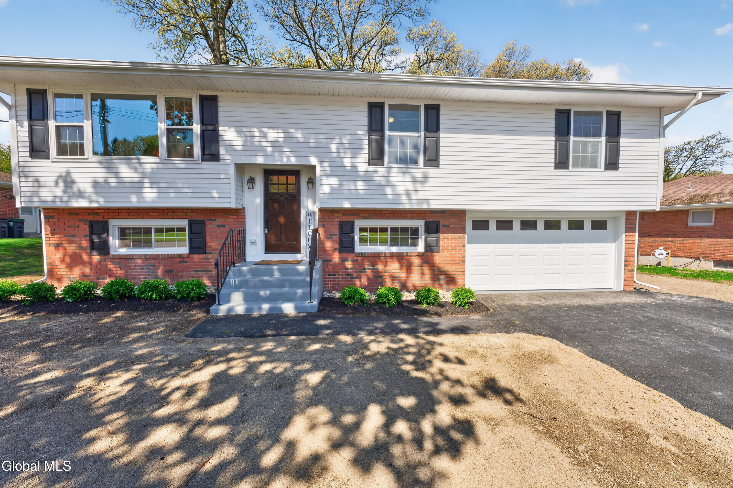 24 James Drive Loudonville NY 12211