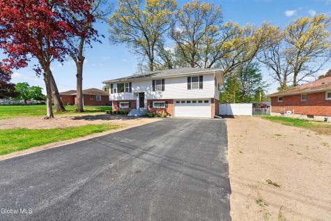 24 James Drive Loudonville NY 12211