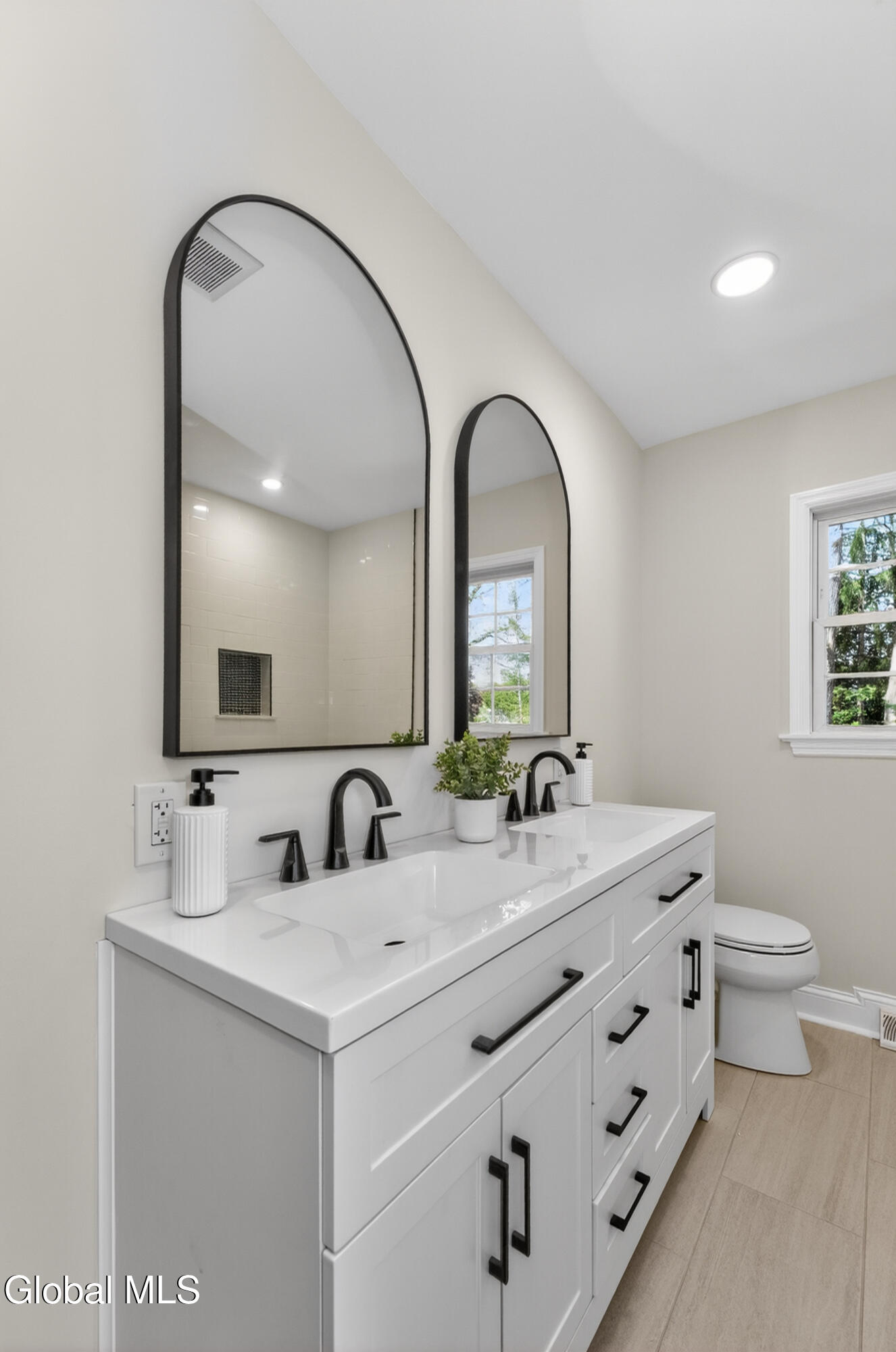 24 James Drive Loudonville NY 12211