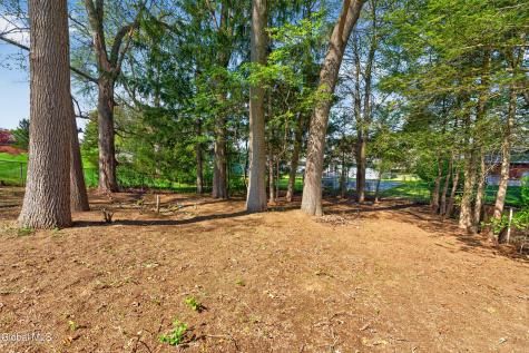 24 James Drive Loudonville NY 12211