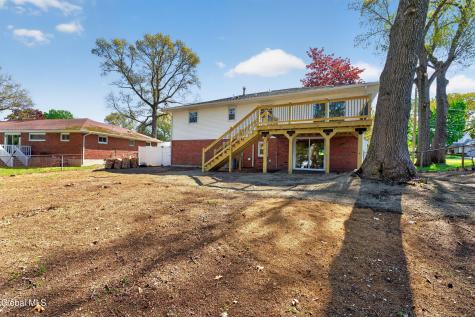 24 James Drive Loudonville NY 12211