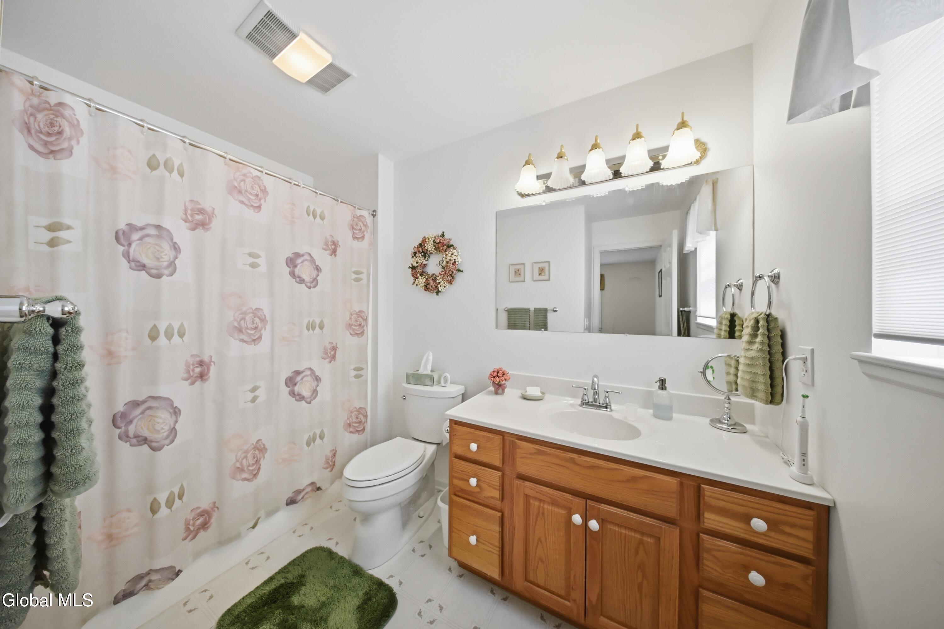 37 Oliver Street Colonie NY 12205
