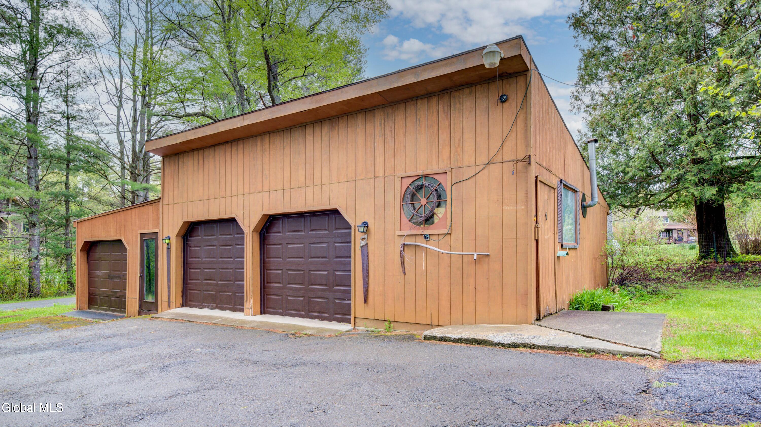 111 Algonquin Drive Wells NY 12190