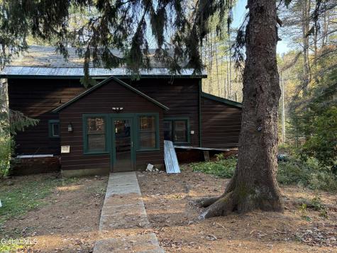 260 Barlow Road Gloversville NY 12078