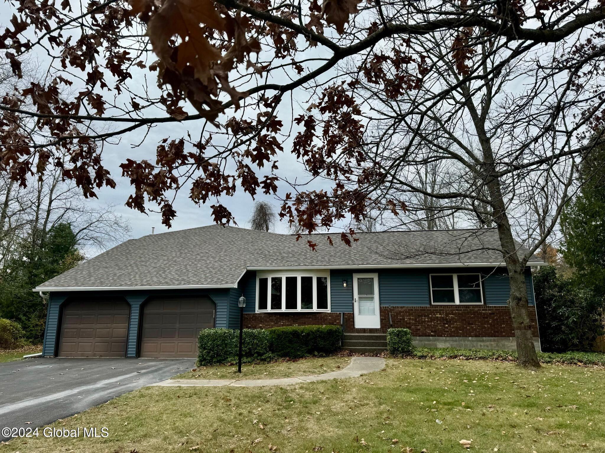 107 Stafford Lane Schenectady NY 12309