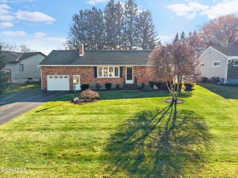 23 Continental Road Schenectady NY 12306