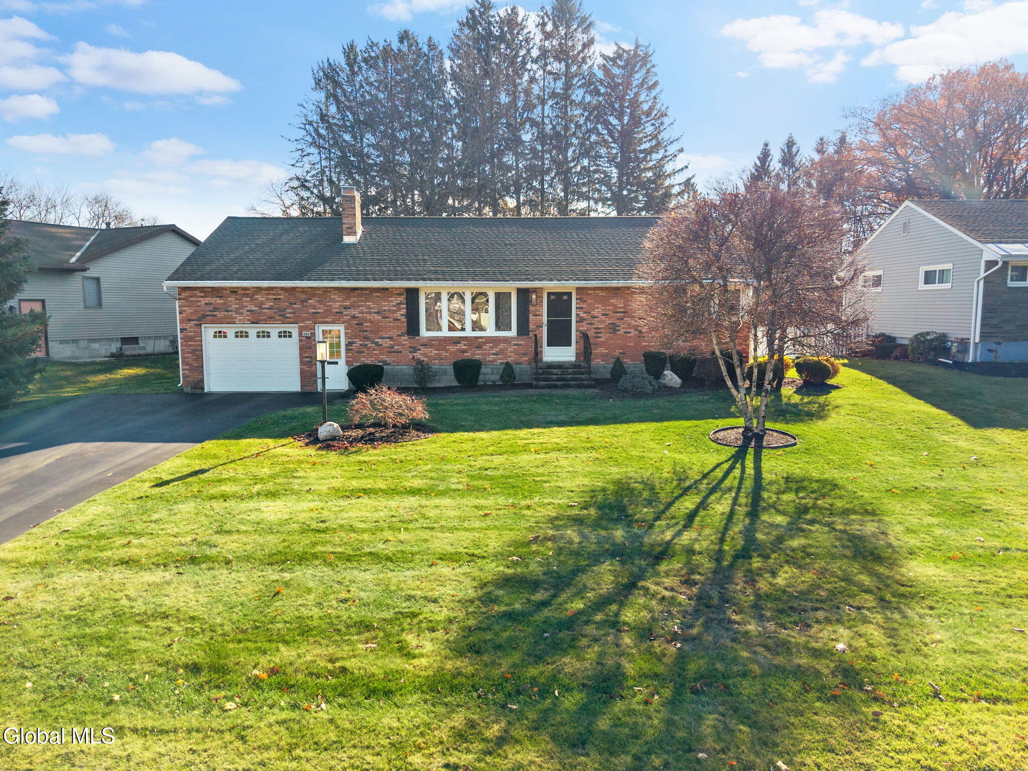 23 Continental Road Schenectady NY 12306