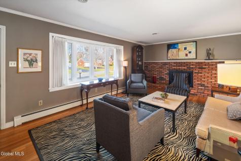 23 Continental Road Schenectady NY 12306