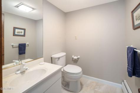 23 Continental Road Schenectady NY 12306