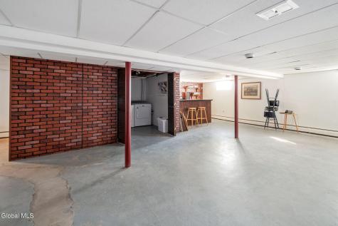 23 Continental Road Schenectady NY 12306