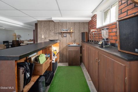 23 Continental Road Schenectady NY 12306