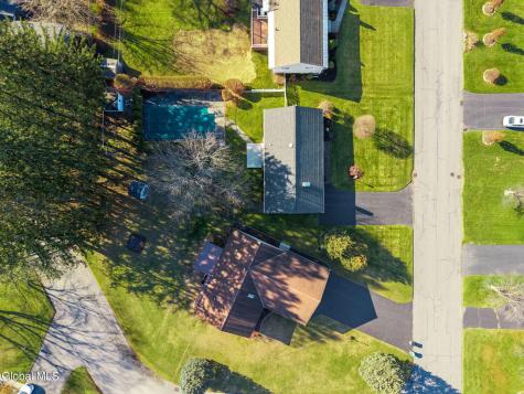 23 Continental Road Schenectady NY 12306