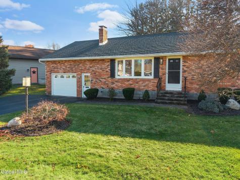 23 Continental Road Schenectady NY 12306