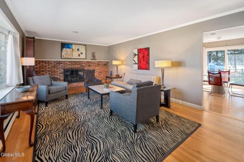 23 Continental Road Schenectady NY 12306