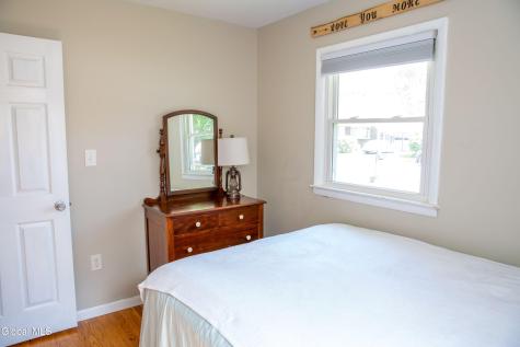 4 Amelia Drive Colonie NY 12309