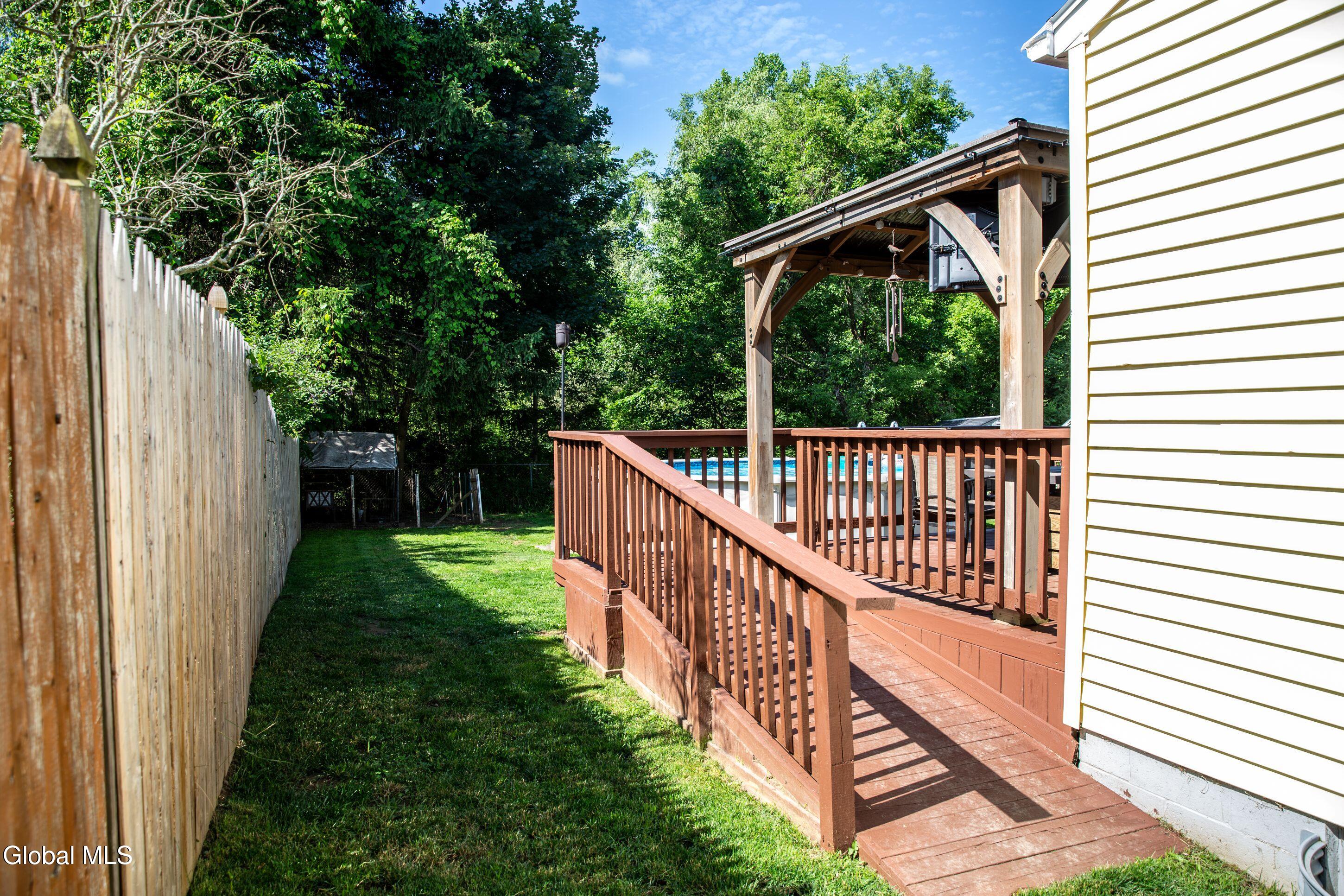 4 Amelia Drive Colonie NY 12309