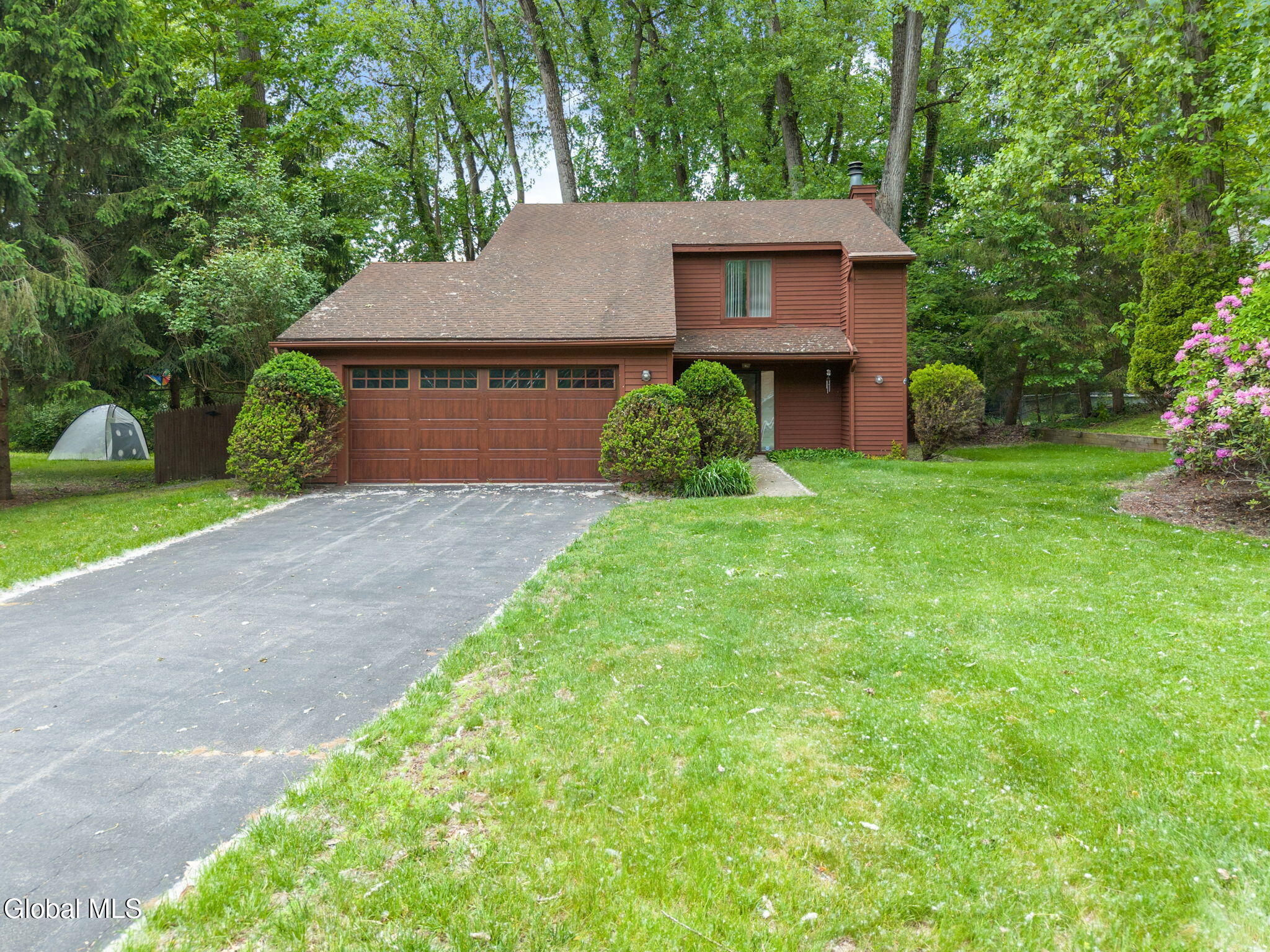 64 Algonquin Road Clifton Park NY 12065