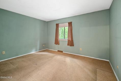 64 Algonquin Road Clifton Park NY 12065