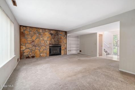 64 Algonquin Road Clifton Park NY 12065