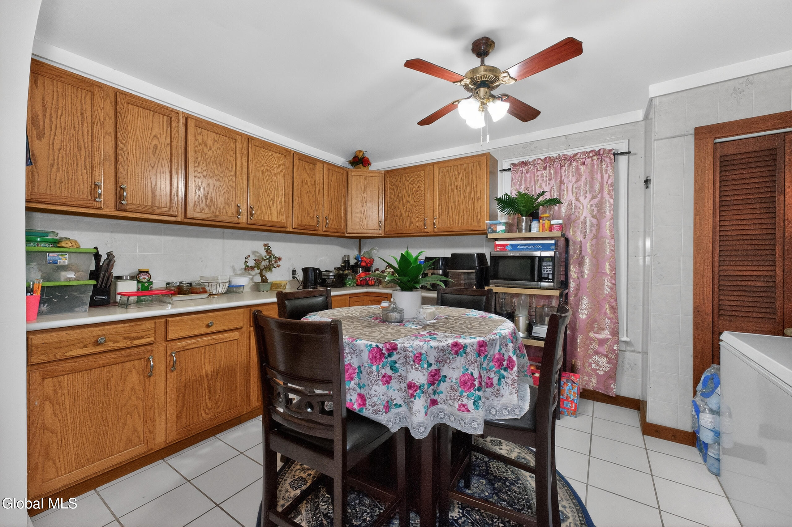 1064 Lexington Avenue Schenectady NY 12309