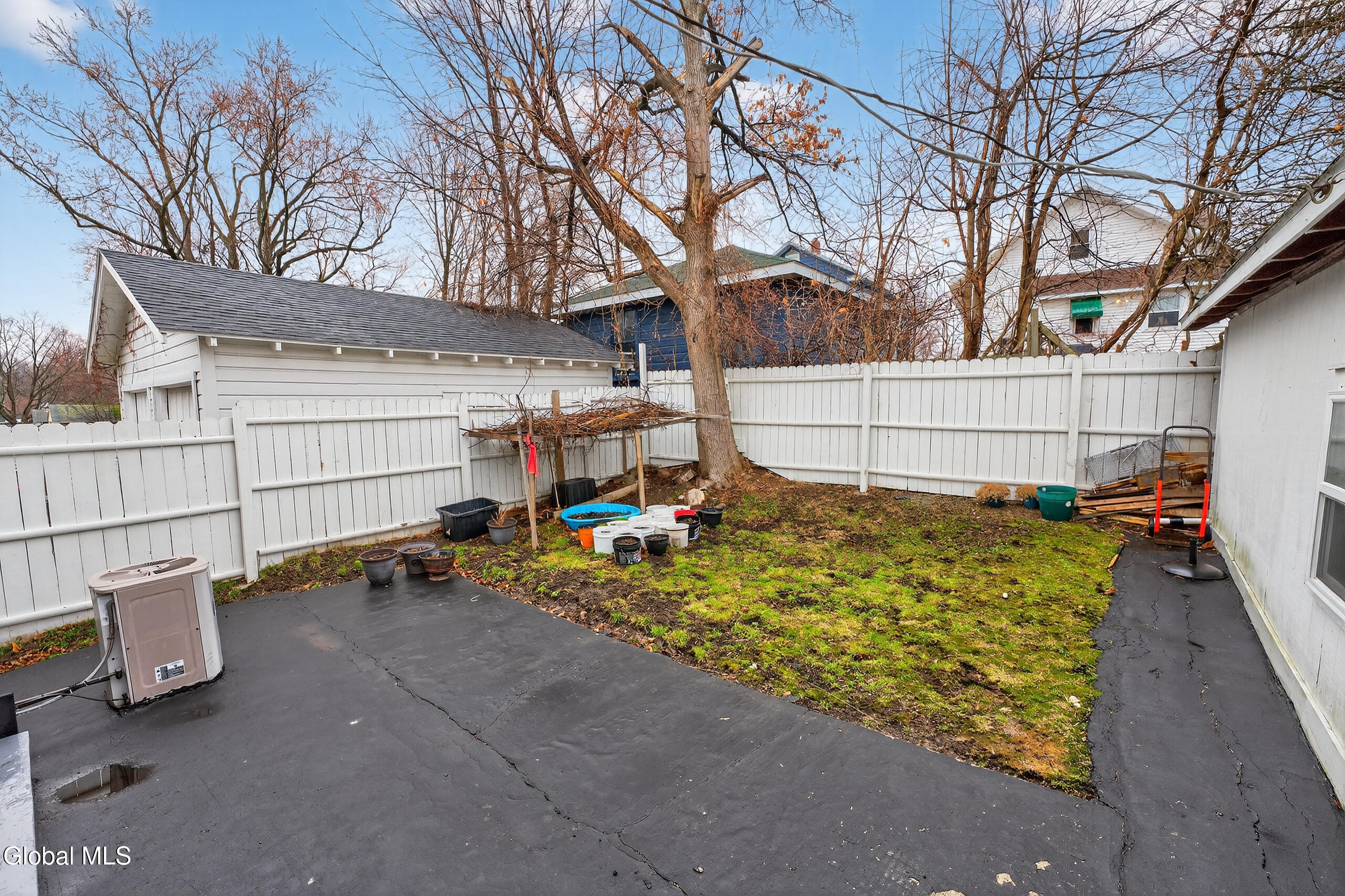 1064 Lexington Avenue Schenectady NY 12309