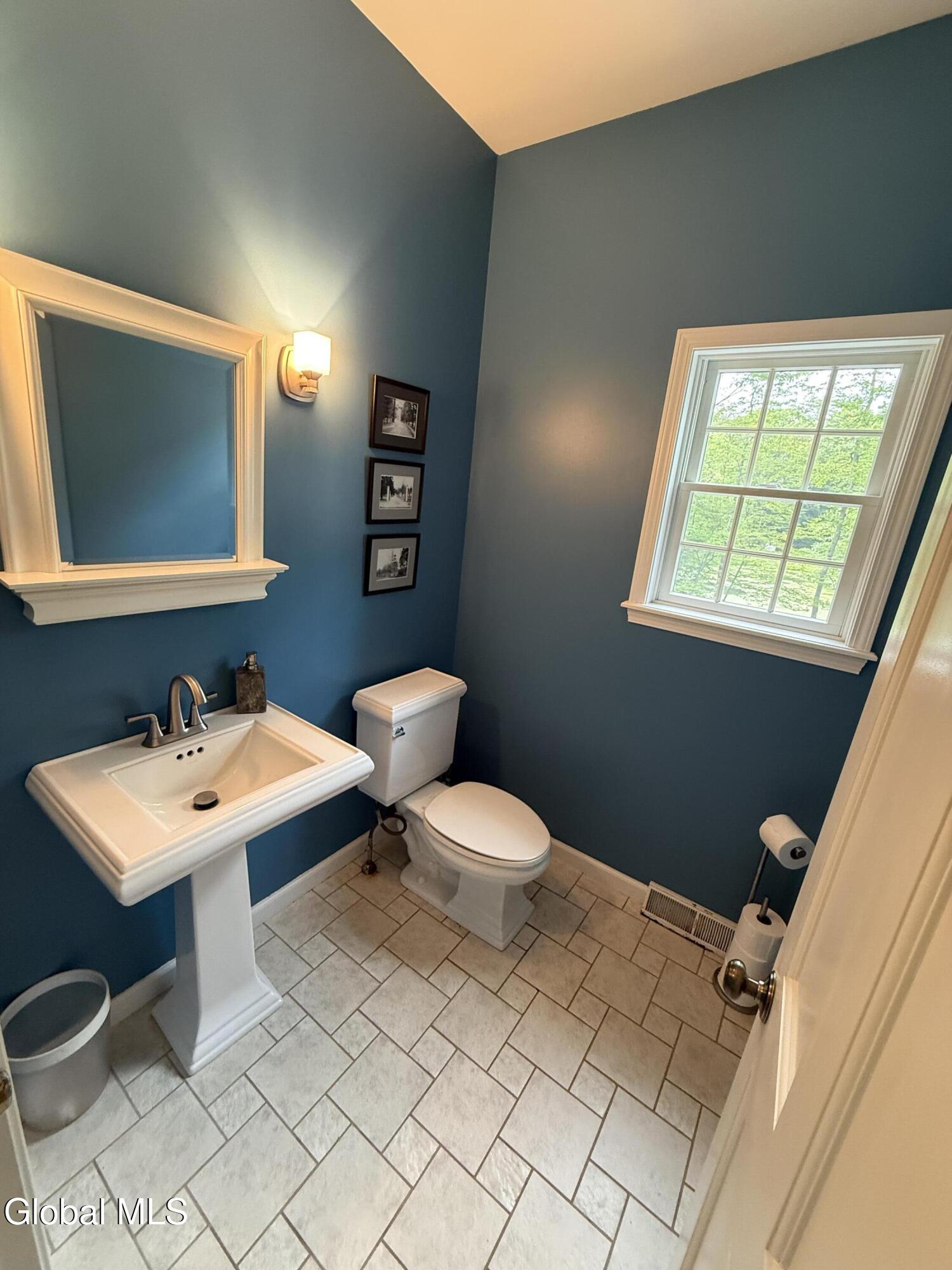 2 Marie Heights West Sand Lake NY 12196