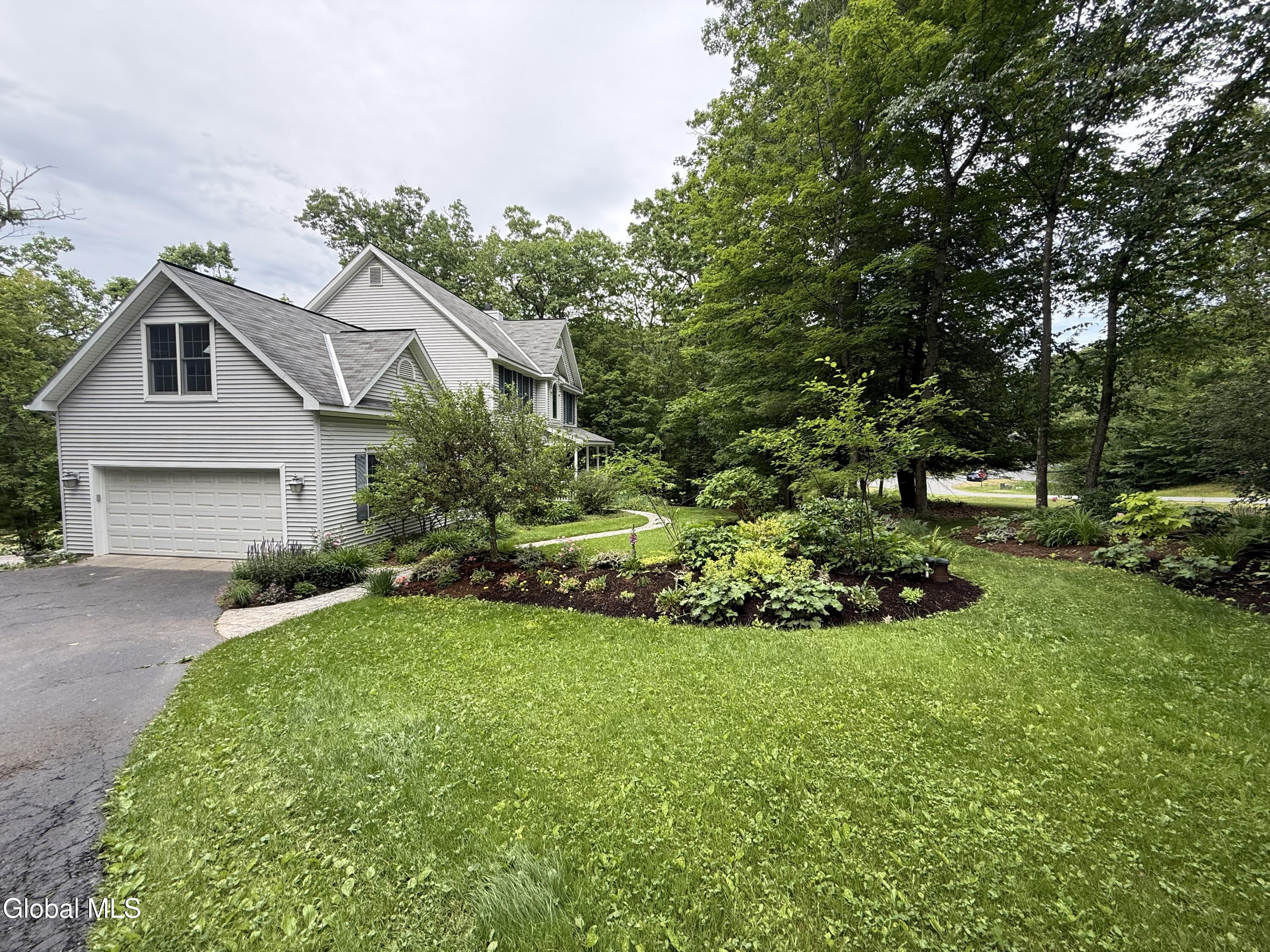 2 Marie Heights West Sand Lake NY 12196