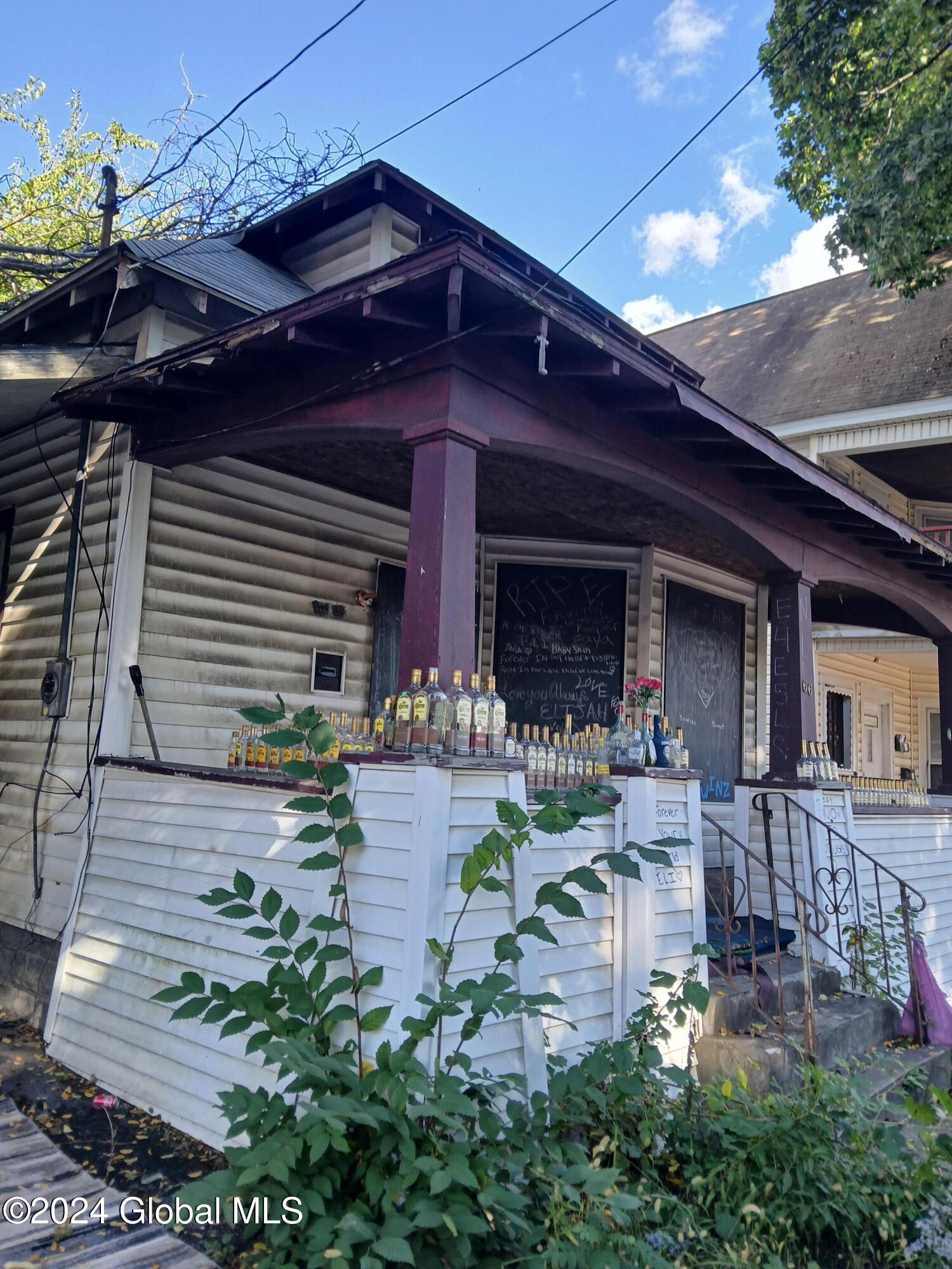 66 Wyllie Street Schenectady NY 12307