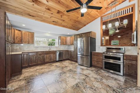 21 Teal Road Averill Park NY 12018