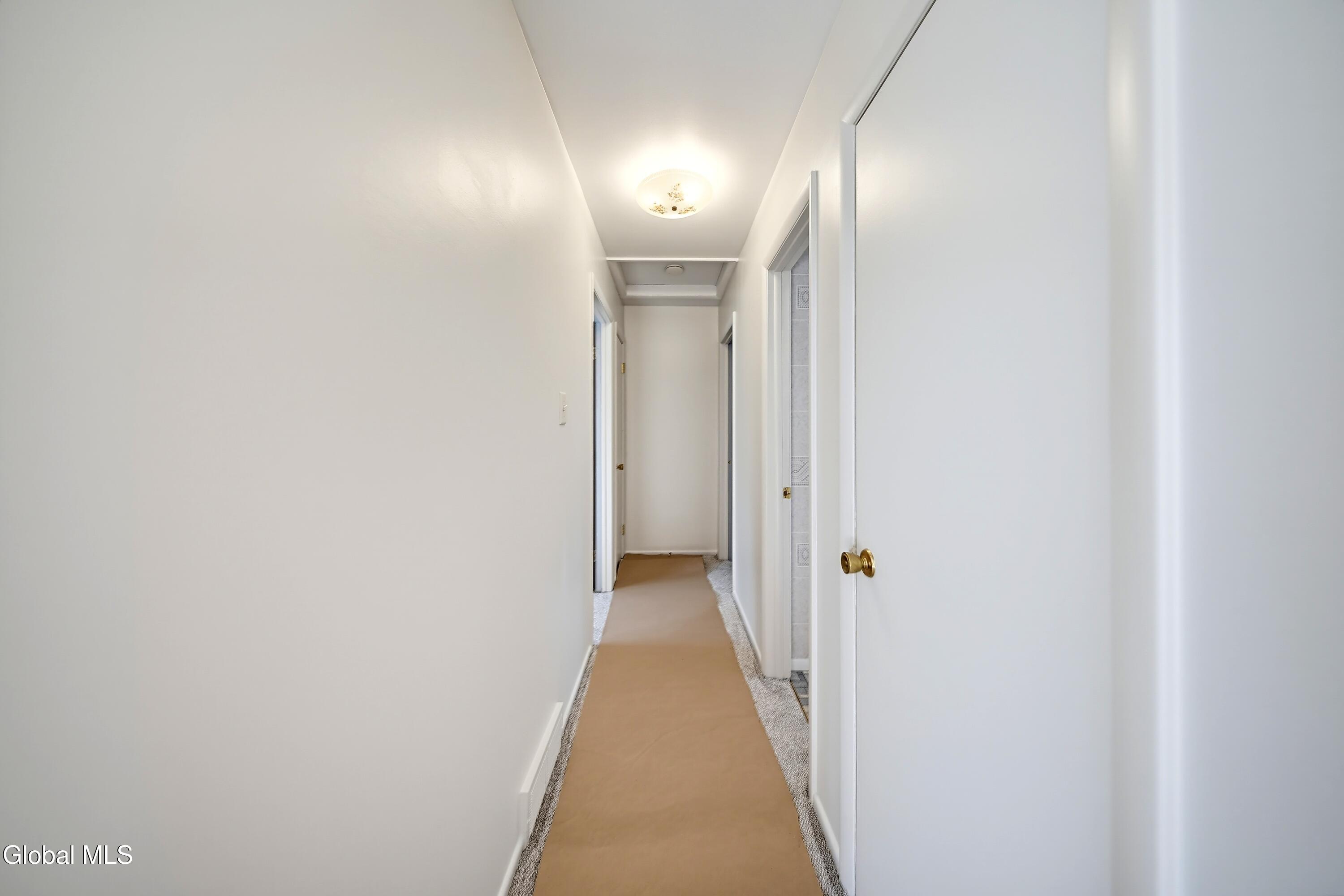 11 Amelia Drive Schenectady NY 12309