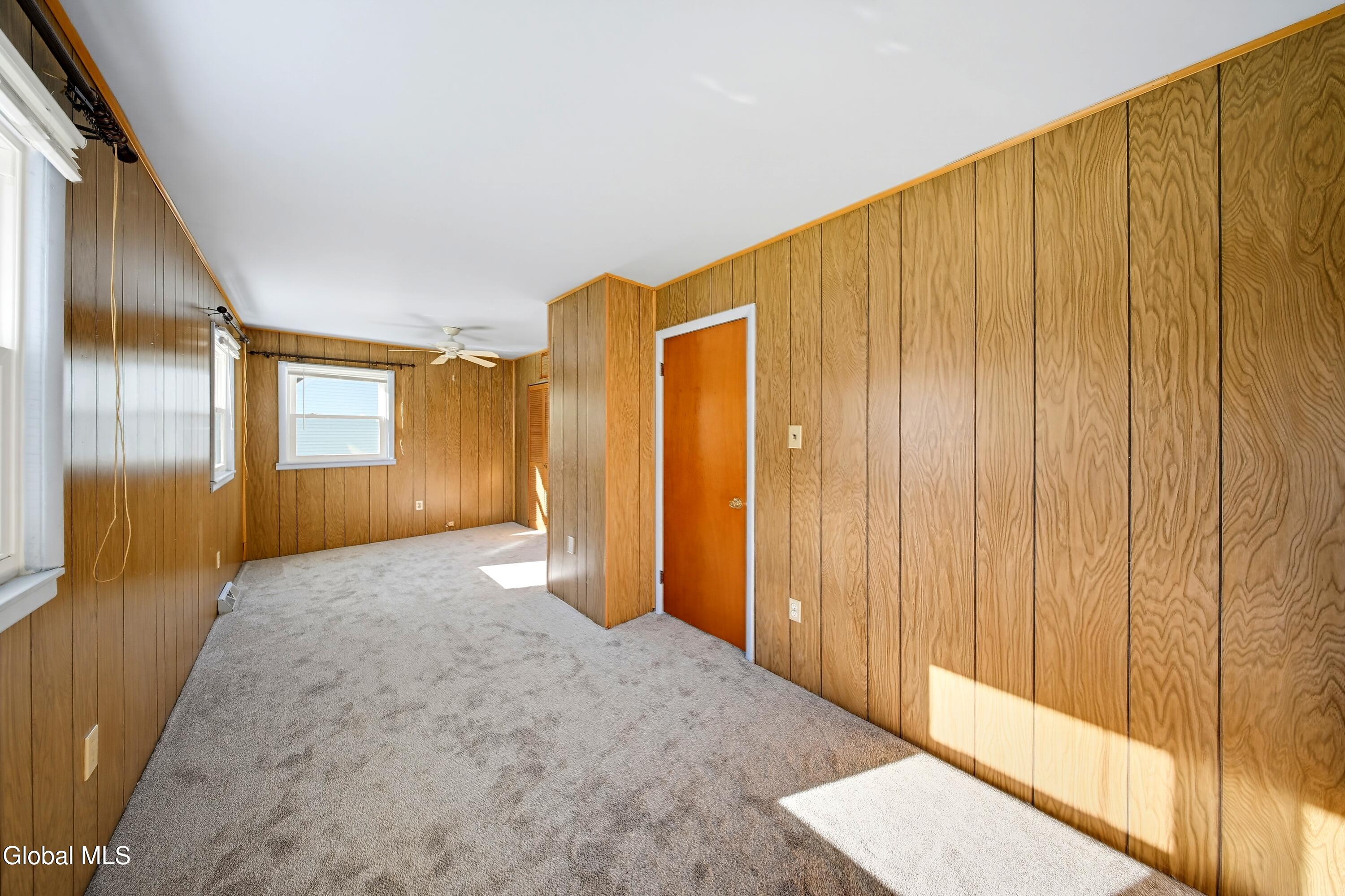 11 Amelia Drive Schenectady NY 12309