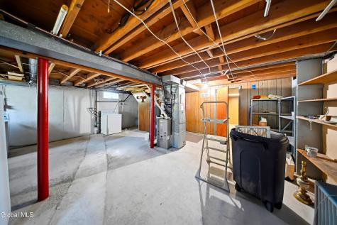 11 Amelia Drive Schenectady NY 12309