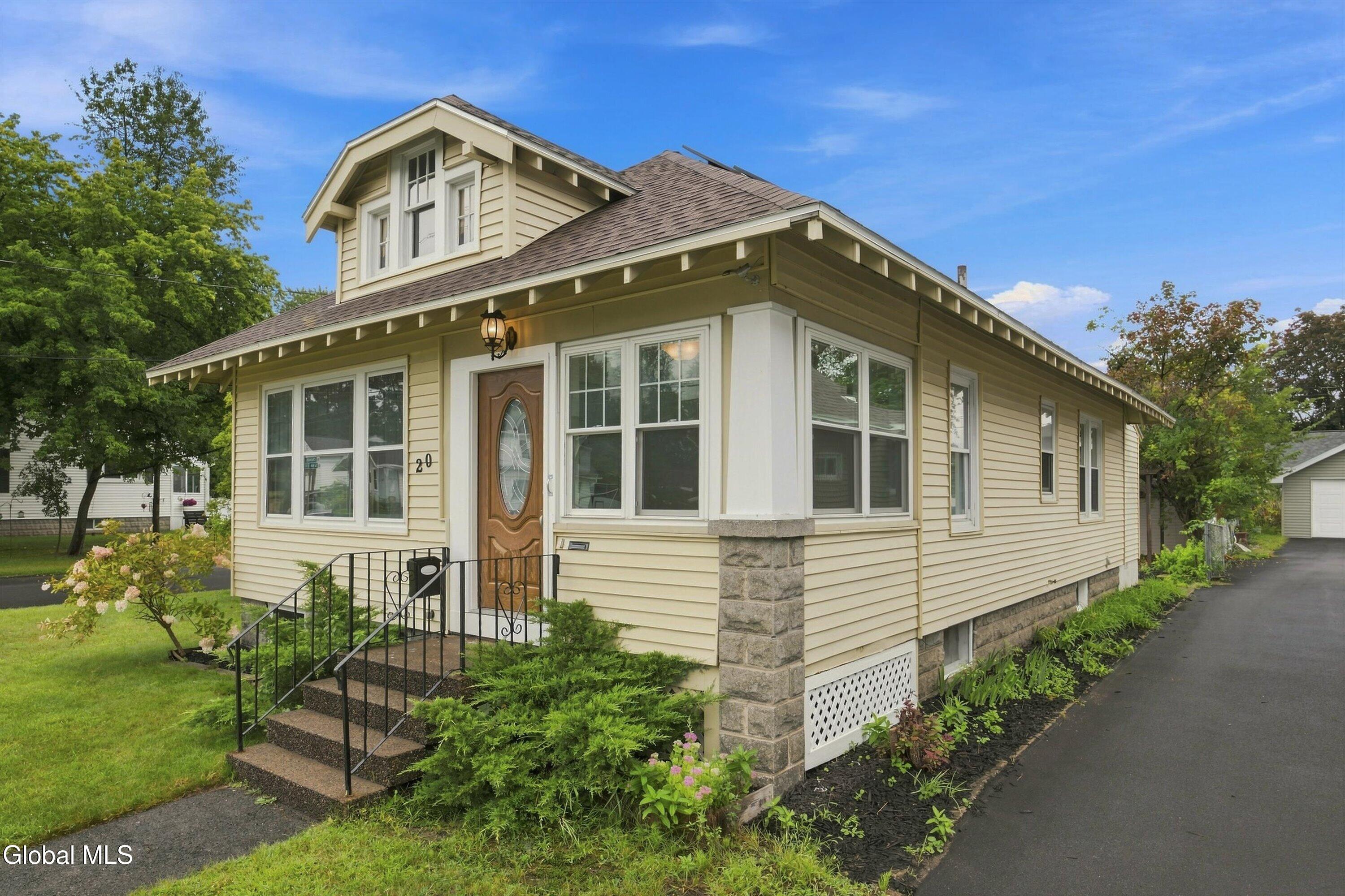 20 Cromer Avenue Schenectady NY 12304