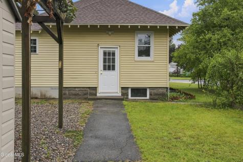 20 Cromer Avenue Schenectady NY 12304