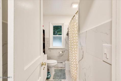 126 Osborne Road Colonie NY 12205