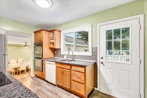126 Osborne Road Colonie NY 12205