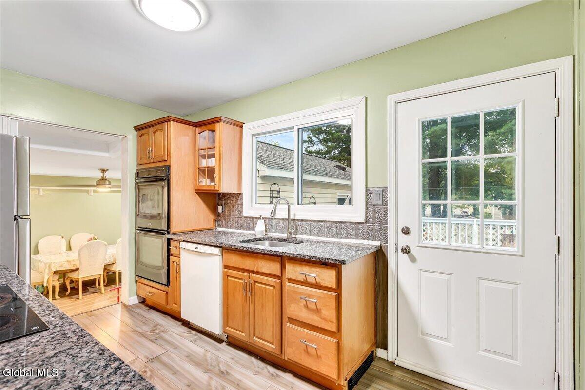 126 Osborne Road Colonie NY 12205