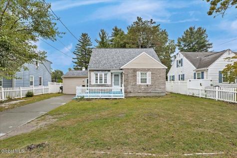 126 Osborne Road Colonie NY 12205