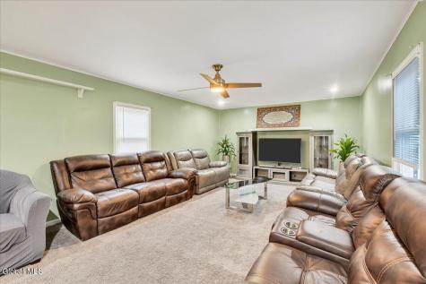 126 Osborne Road Colonie NY 12205