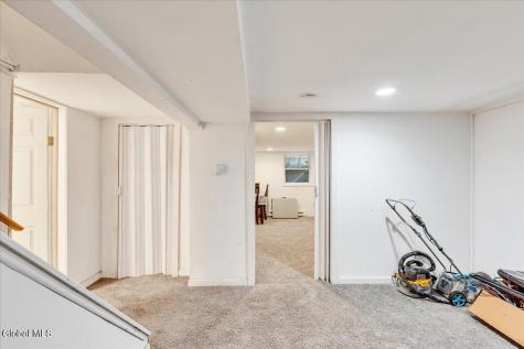 126 Osborne Road Colonie NY 12205