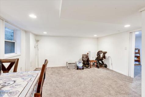 126 Osborne Road Colonie NY 12205