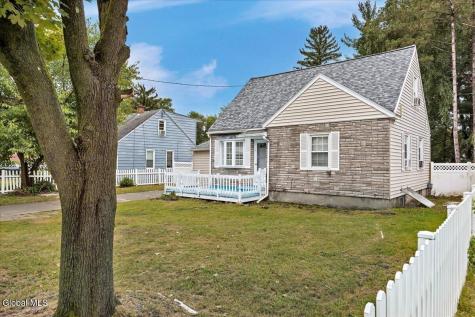 126 Osborne Road Colonie NY 12205
