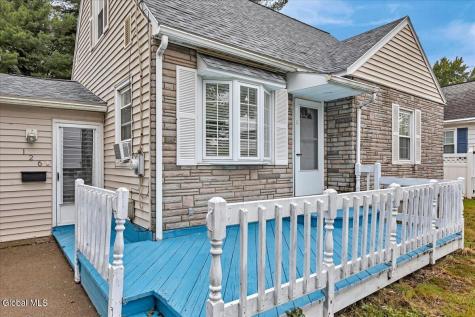 126 Osborne Road Colonie NY 12205
