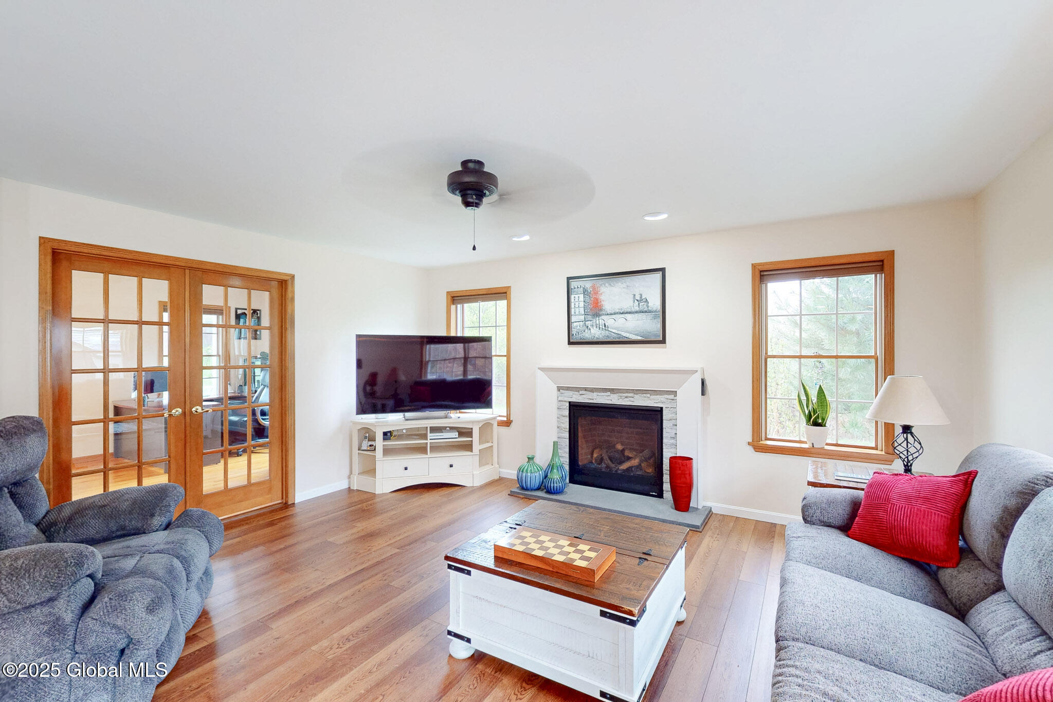 16 Van Voast Lane Glenville NY 12302