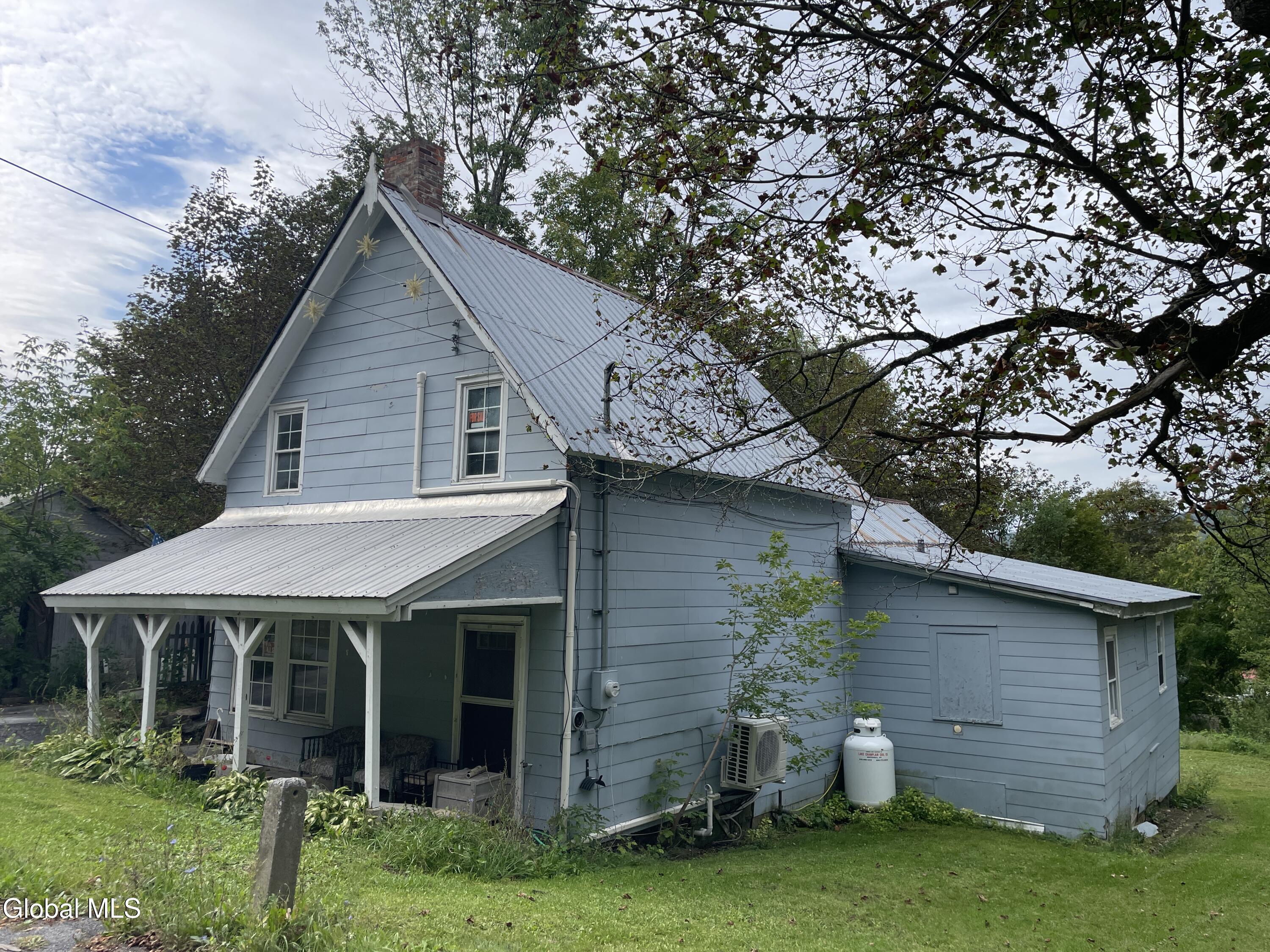 31 Mountain Street Whitehall NY 12887