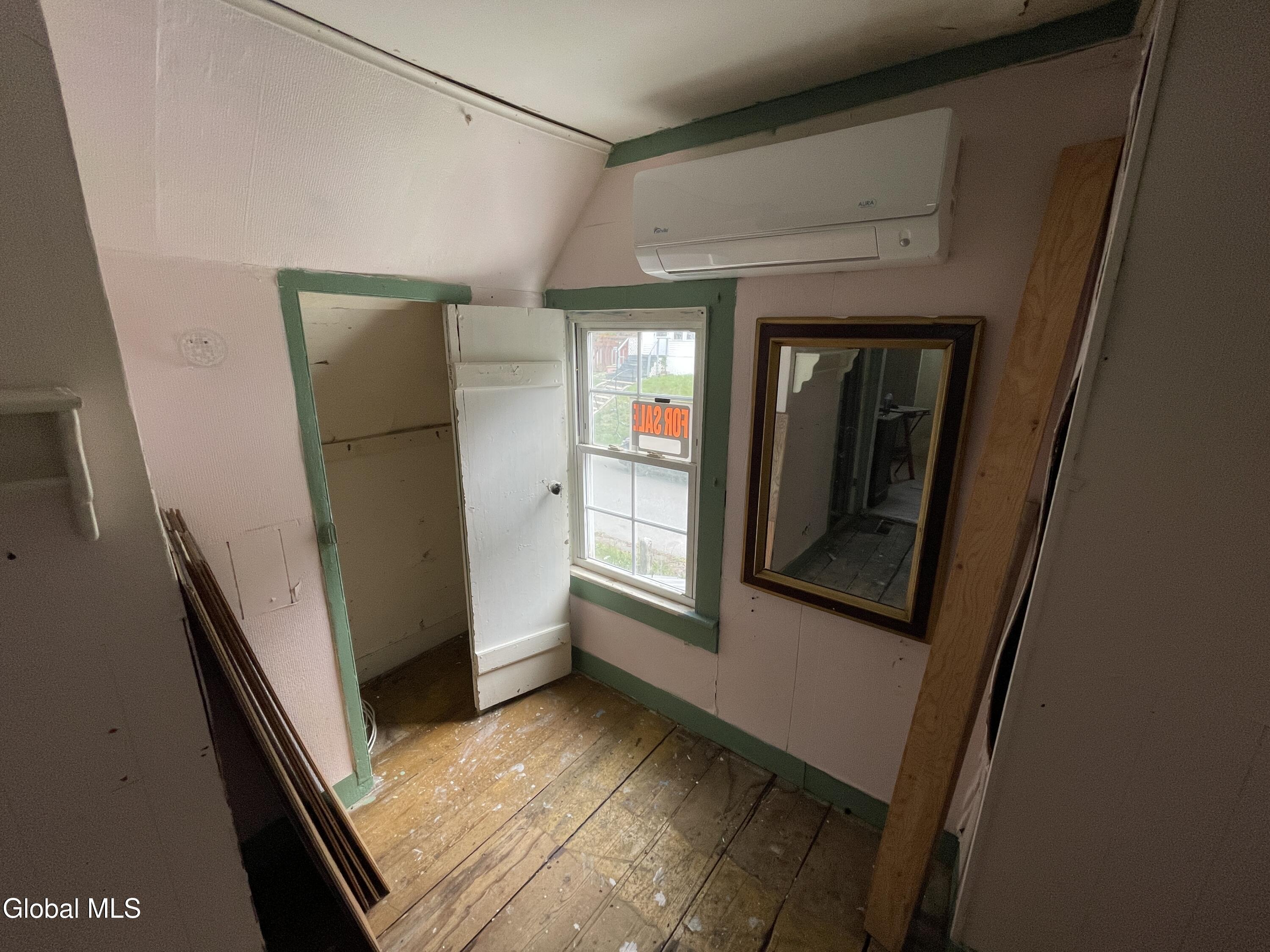 31 Mountain Street Whitehall NY 12887